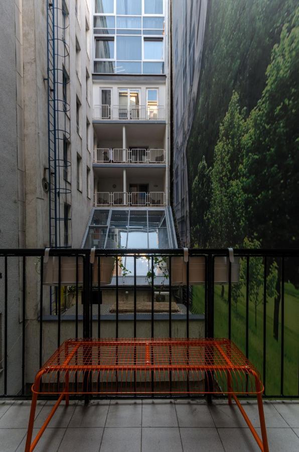Appartamento Studio Next To Kiraly Street Kd11 Budapest Esterno foto