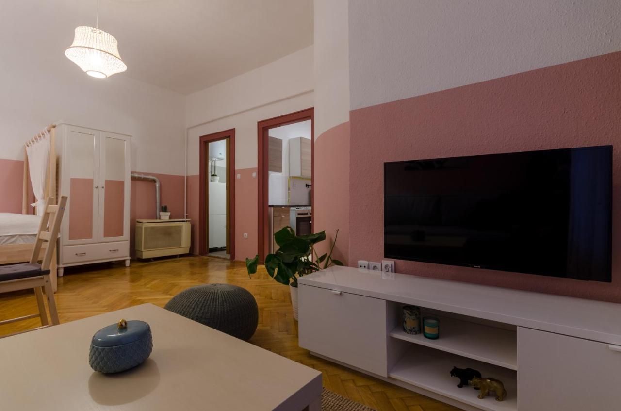 Appartamento Studio Next To Kiraly Street Kd11 Budapest Esterno foto