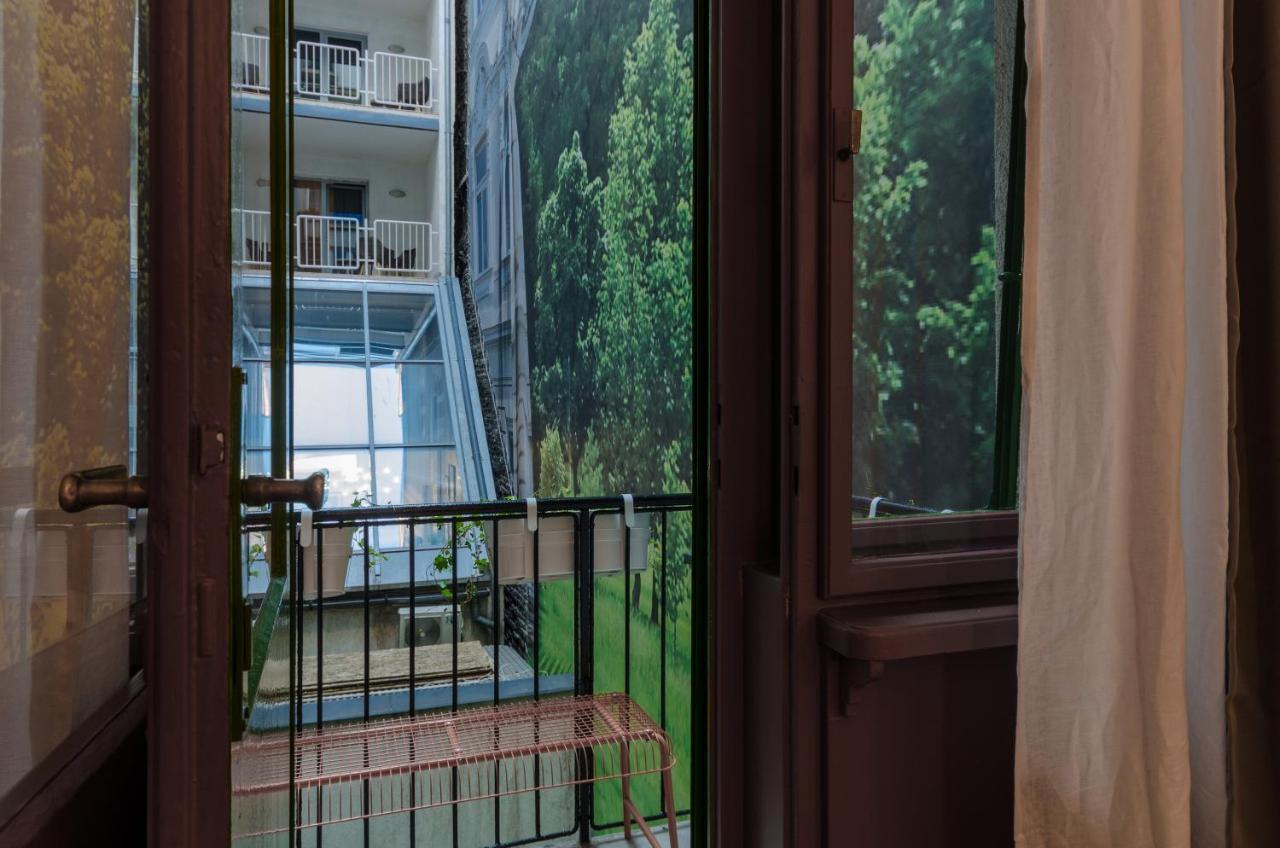 Appartamento Studio Next To Kiraly Street Kd11 Budapest Esterno foto