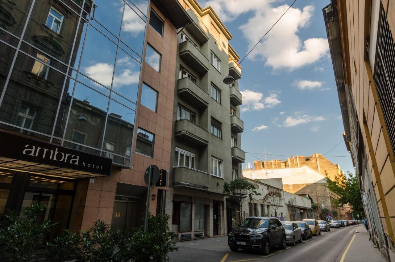 Appartamento Studio Next To Kiraly Street Kd11 Budapest Esterno foto