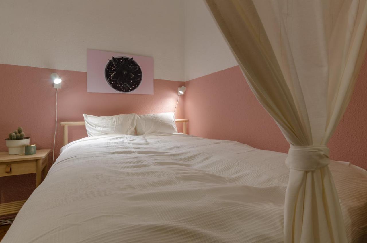 Appartamento Studio Next To Kiraly Street Kd11 Budapest Esterno foto